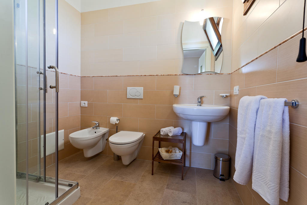 Hotel La Campana Casarano Ruang foto