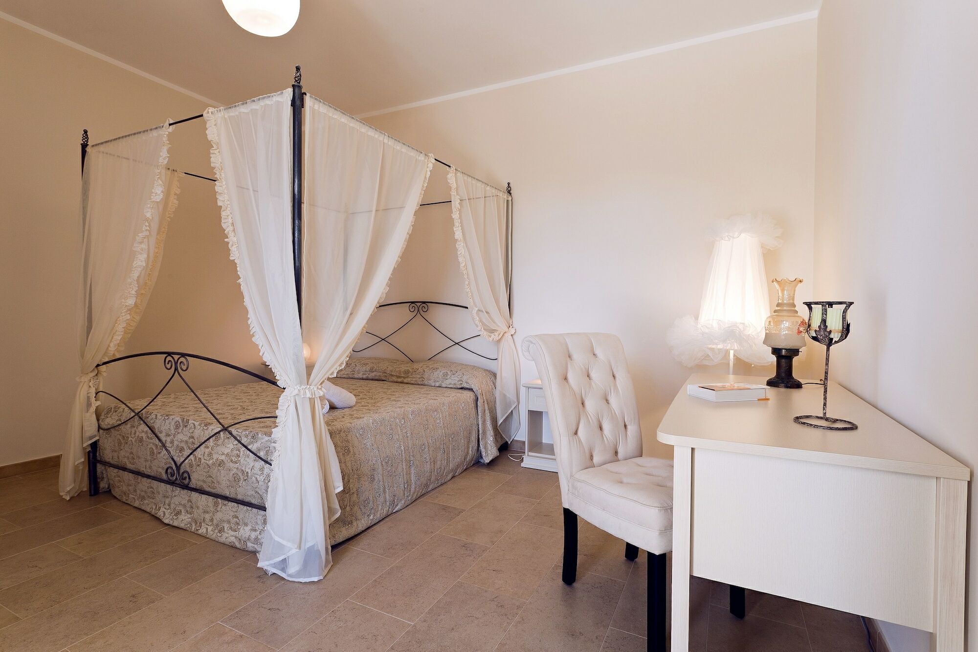 Hotel La Campana Casarano Bagian luar foto